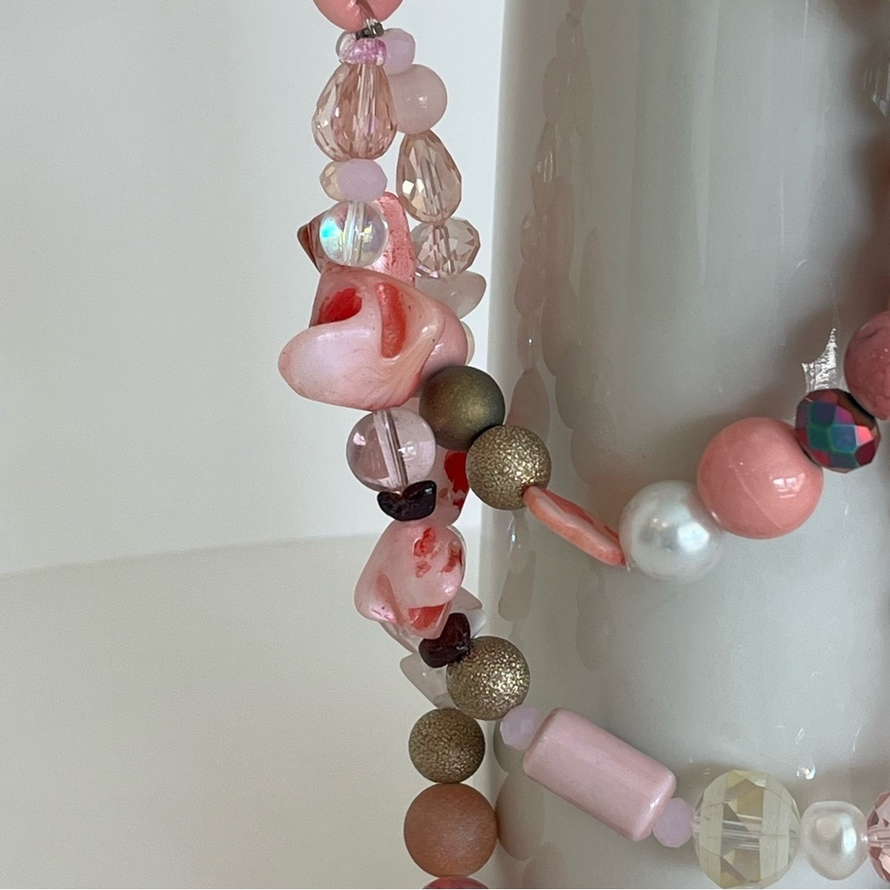 Pink Lucite Beaded Necklace - Picture 5 of 15